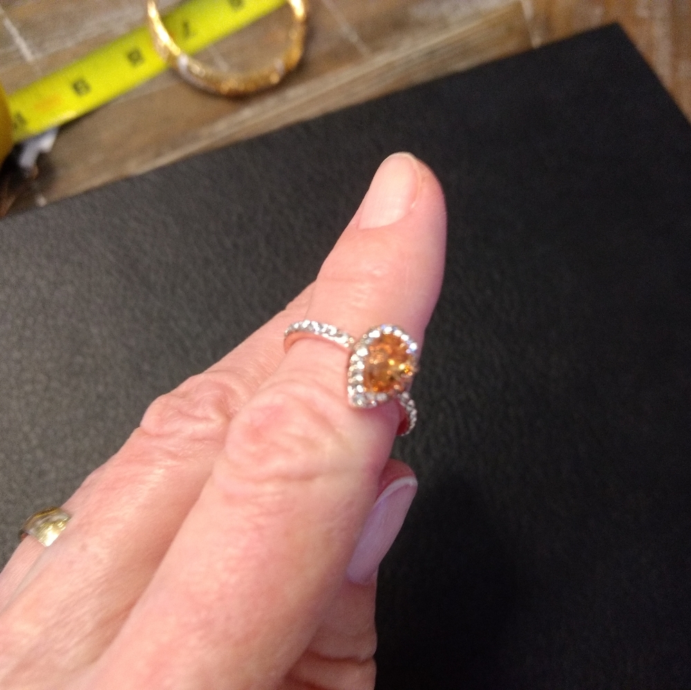 Teardrop ring - Picture 2 of 2